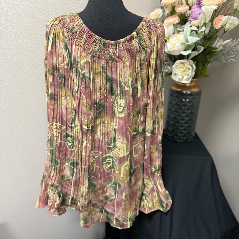 Dress-U-II by Sharon 3X Floral Crinkle Peasant Blouse. Green, Pink. - Picture 3 of 7